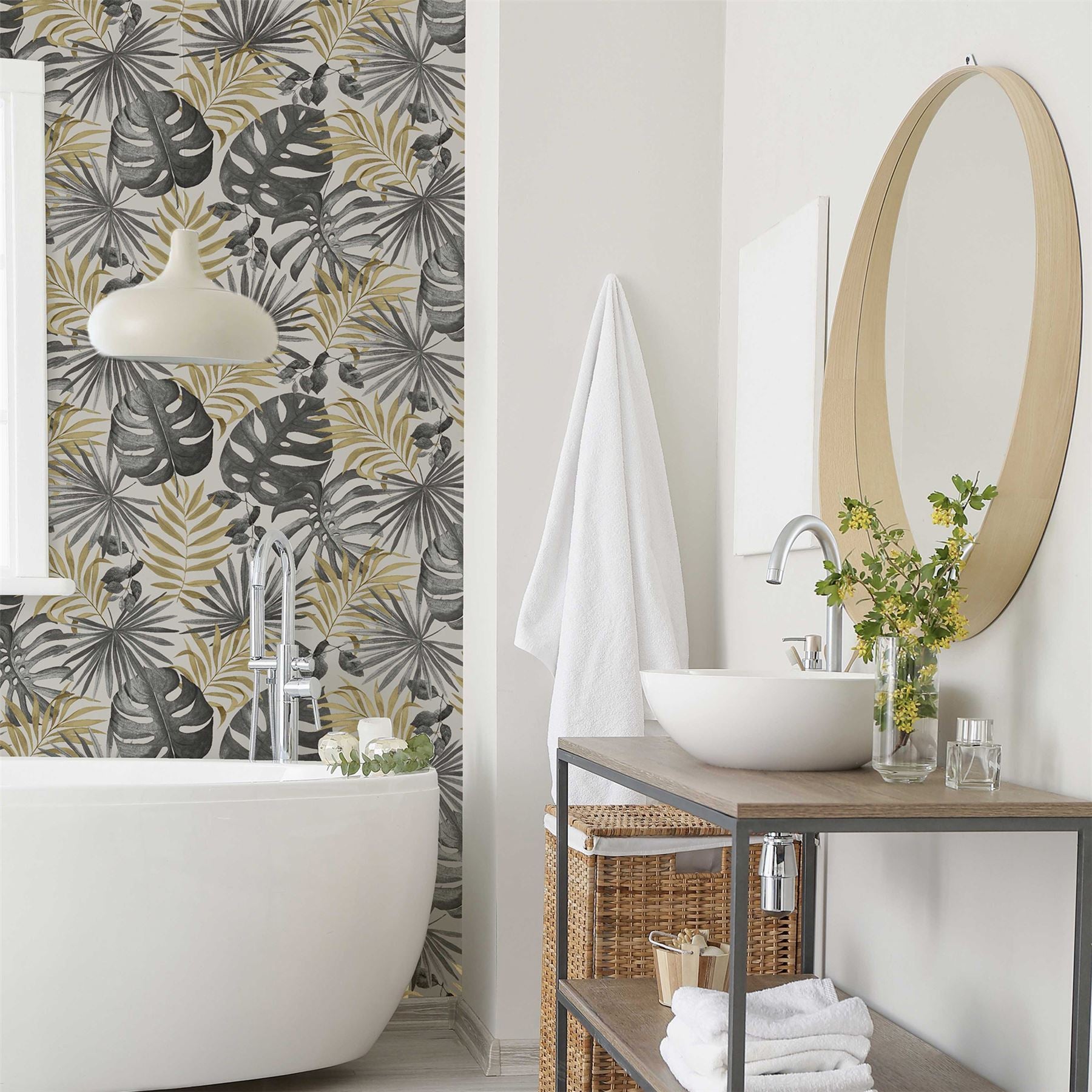 Jungle Wall Black/Gold Wallpaper