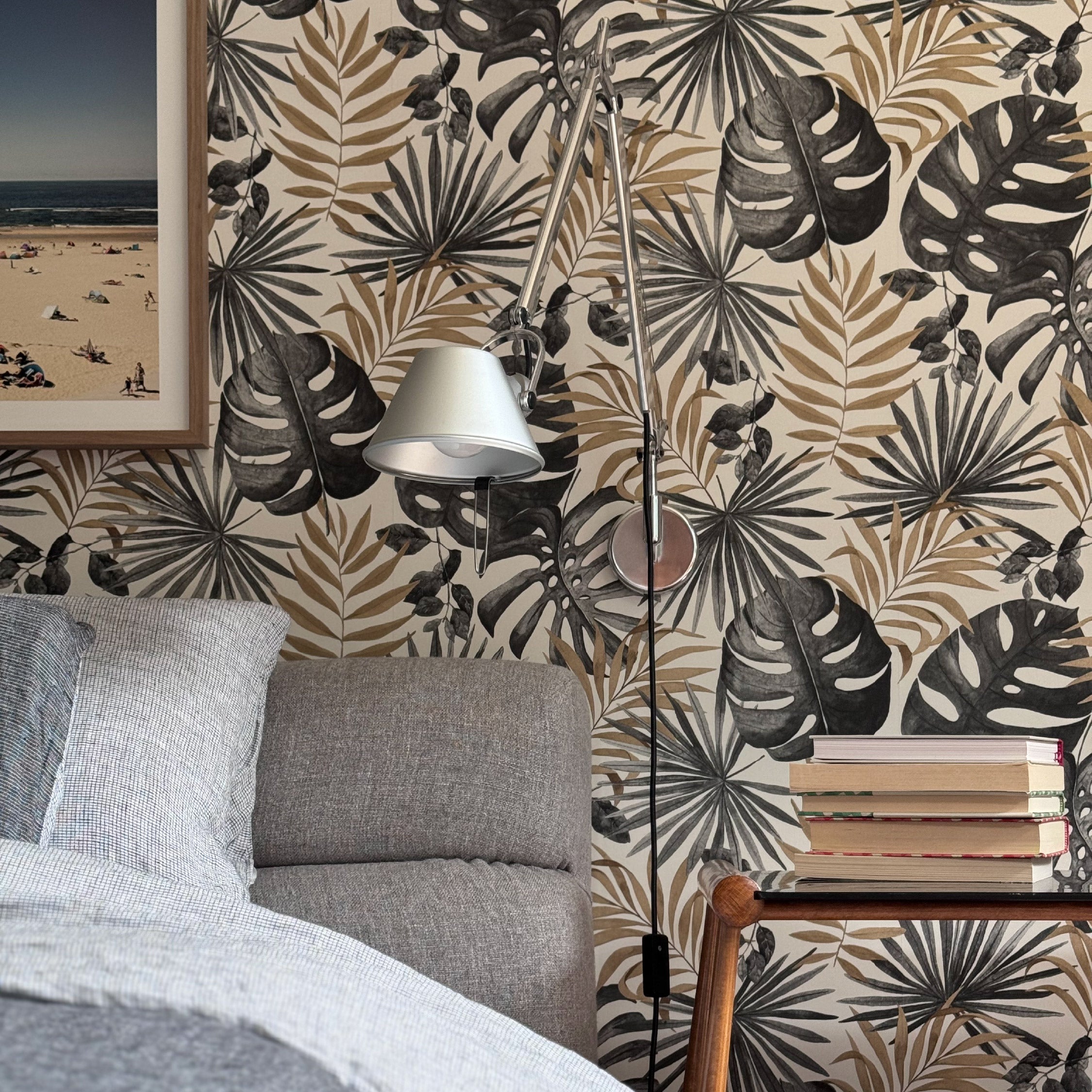 Jungle Wall Black/Gold Wallpaper