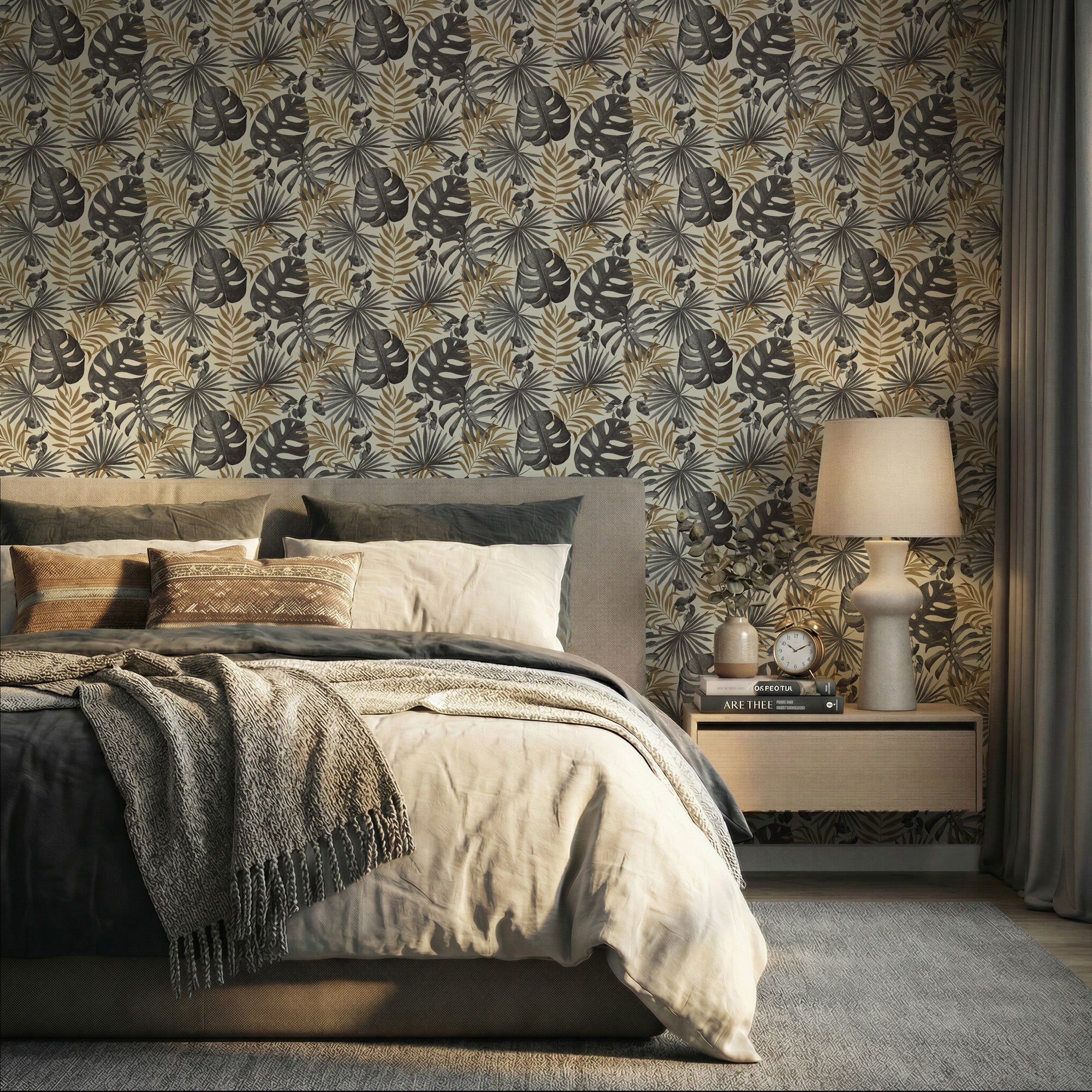 Jungle Wall Black/Gold Wallpaper