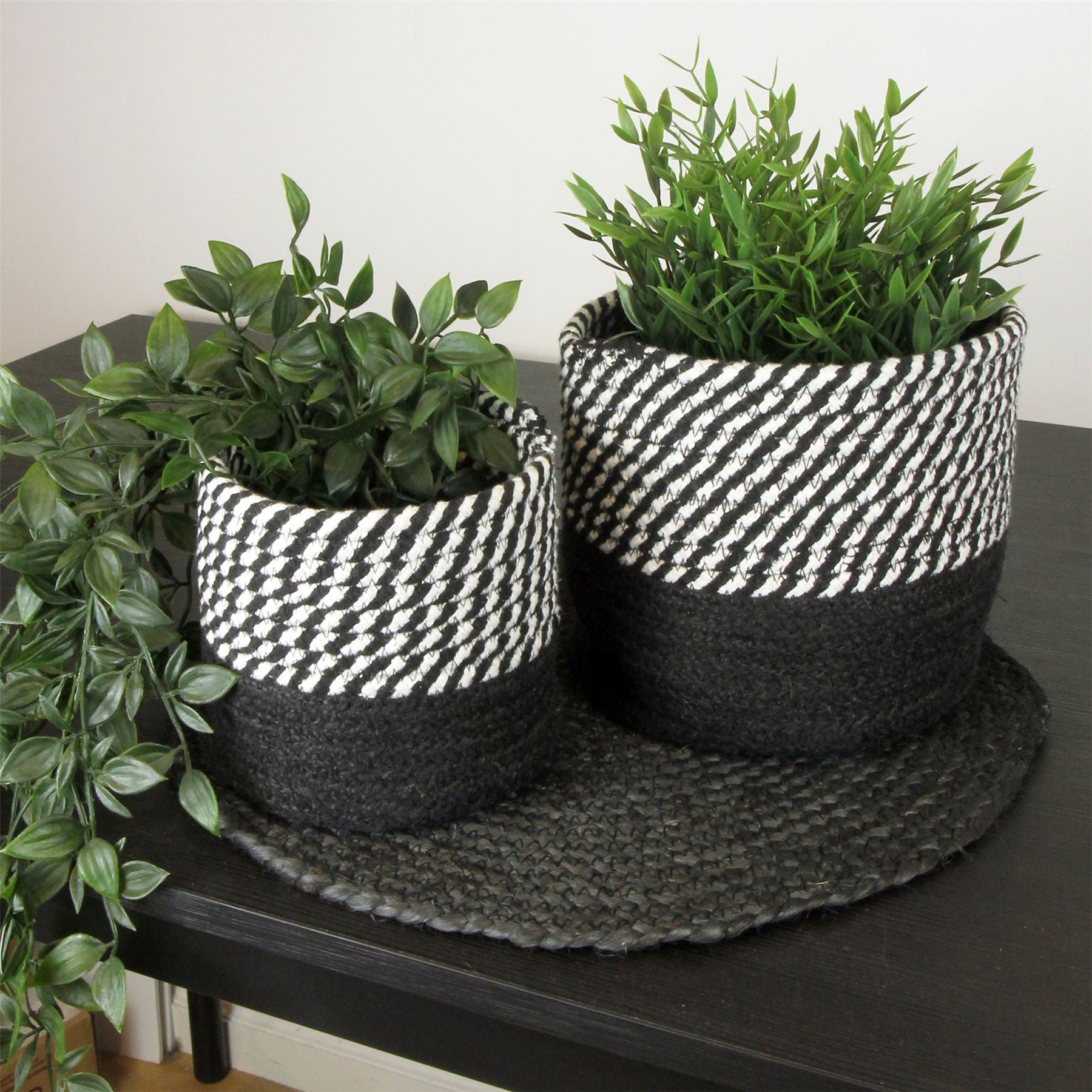Barnes Round Jute/ Cotton Black Stripe Set of 2 Baskets
