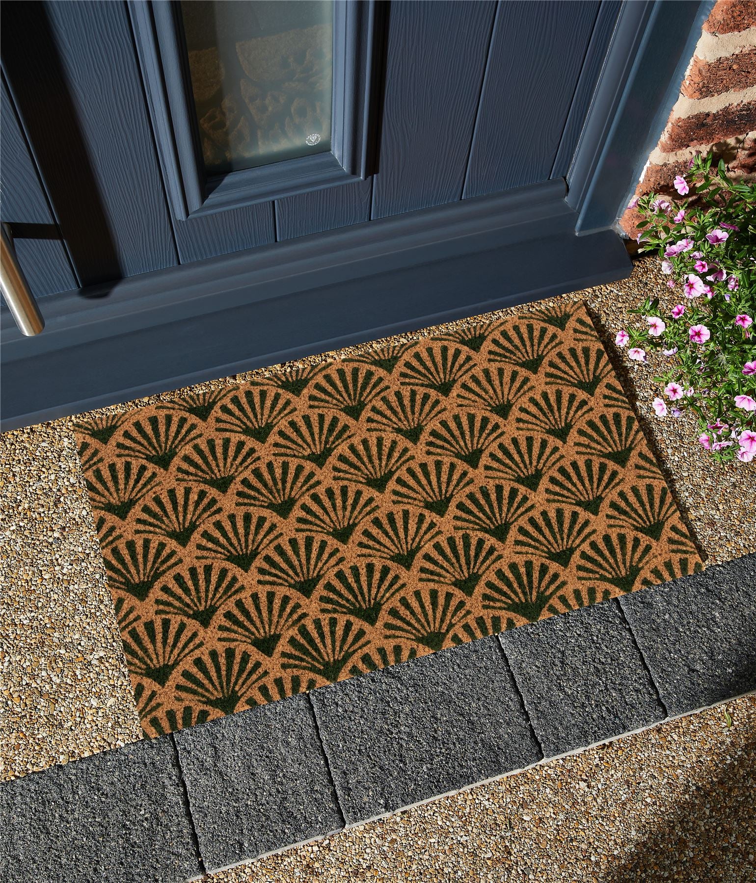 Astley Scallop Latex Backed Coir 45x75cm Forest Green Doormat