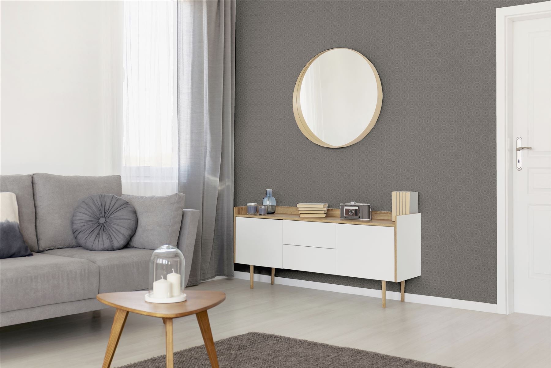 Symmetrical Chic Wallpaper