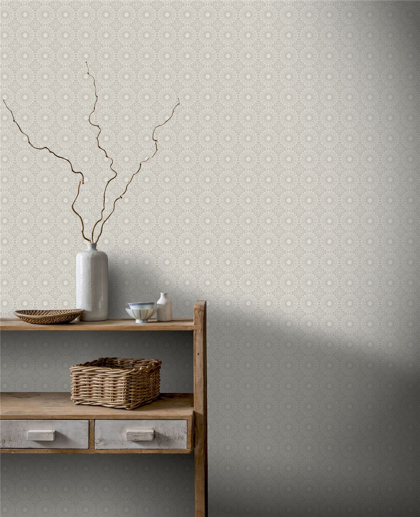 Symmetrical Chic Wallpaper