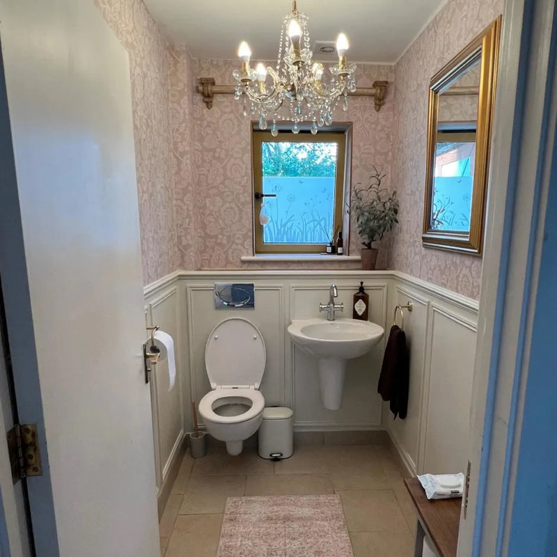 Customer room featuring Arthouse wallpaper