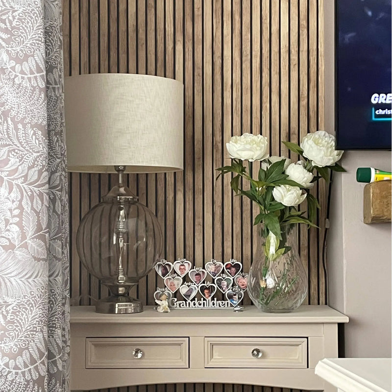 Customer room featuring Arthouse wallpaper