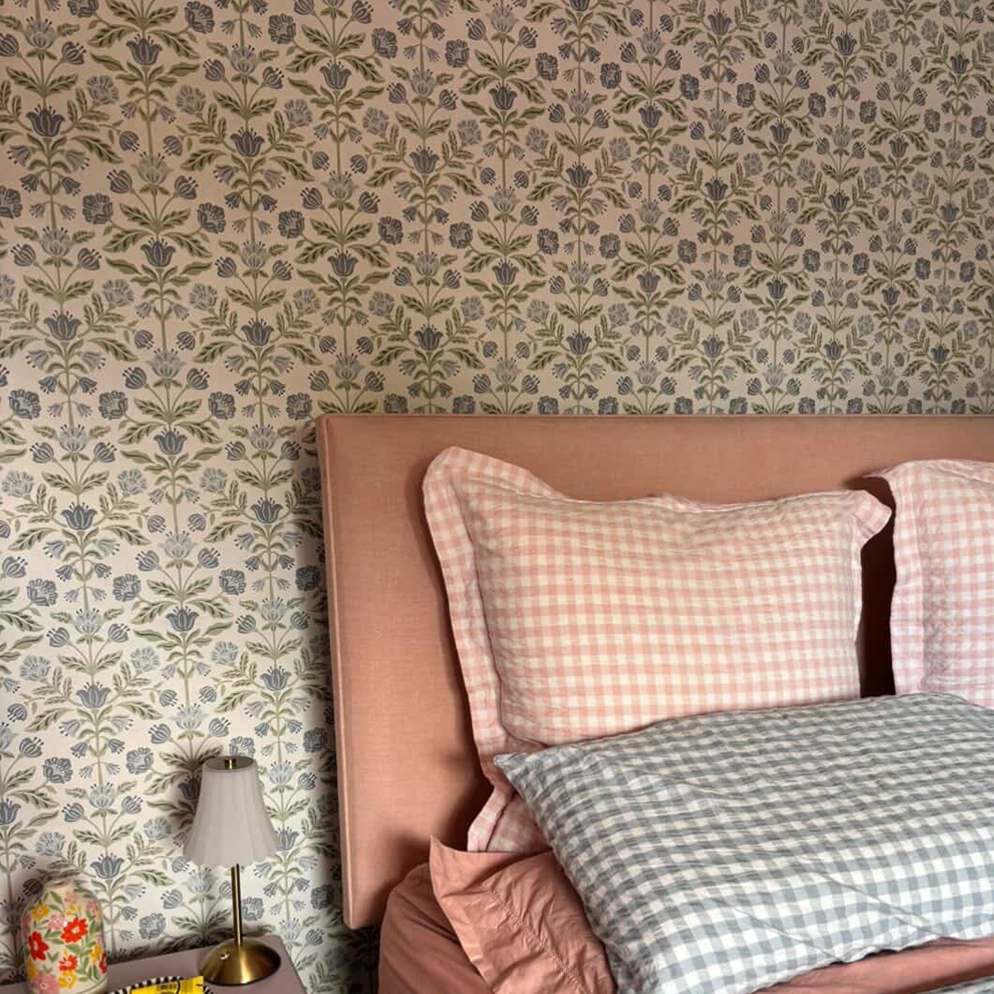 Modern Floral Damask Blue / Green Wallpaper