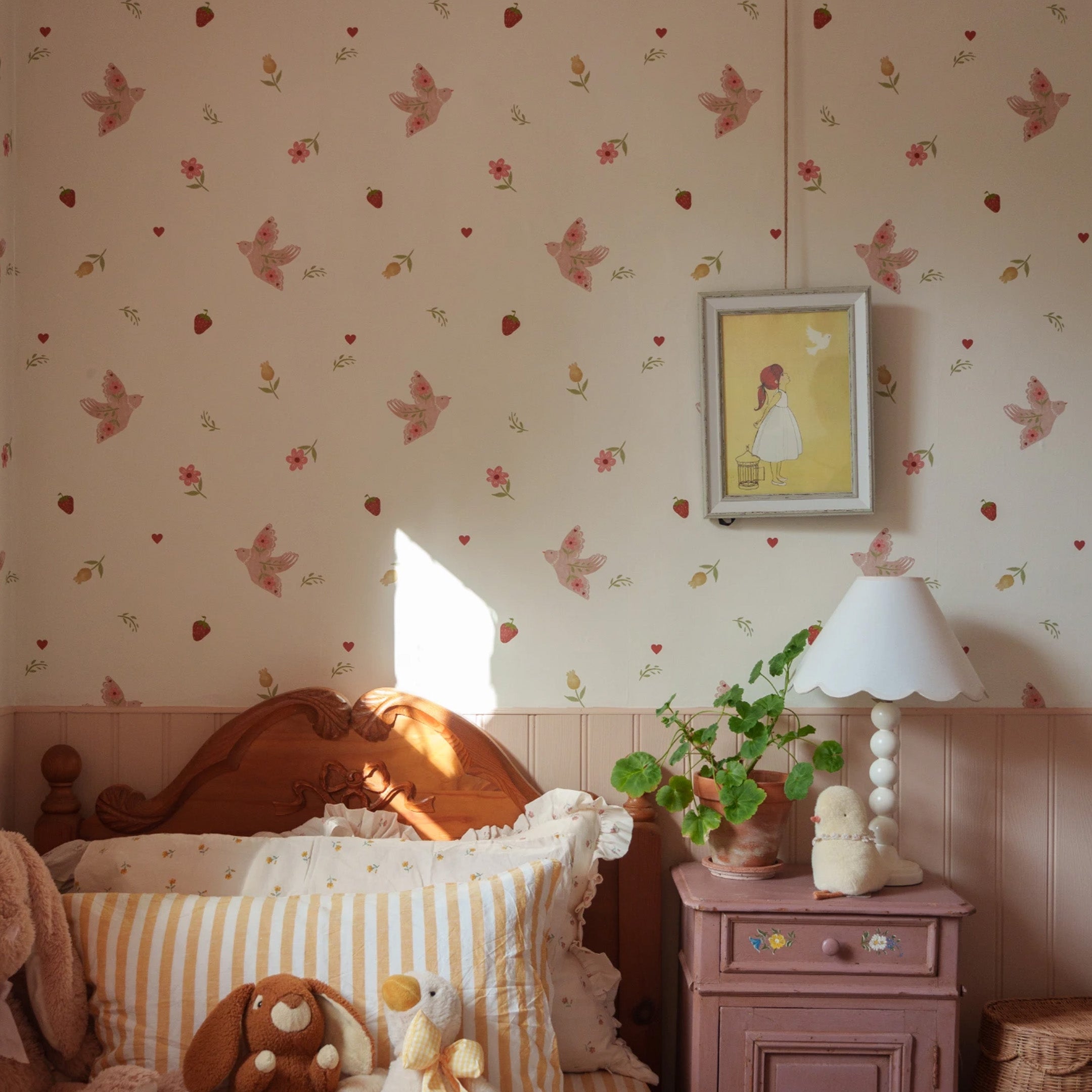Summer Festival Cream & Blush Wallpaper