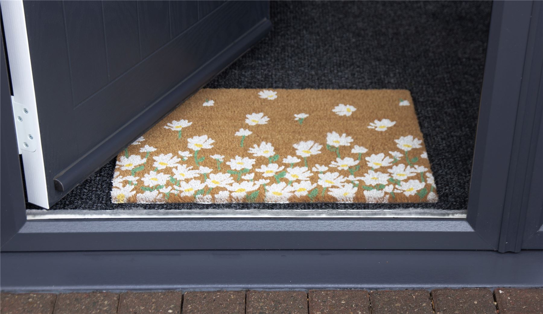 Astley Daisy Printed Neutral Doormat 40x60cm