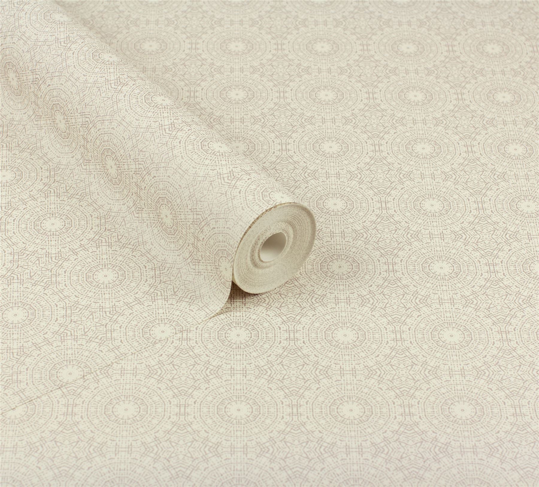 Symmetrical Chic Ivory and Silver Wallpaper