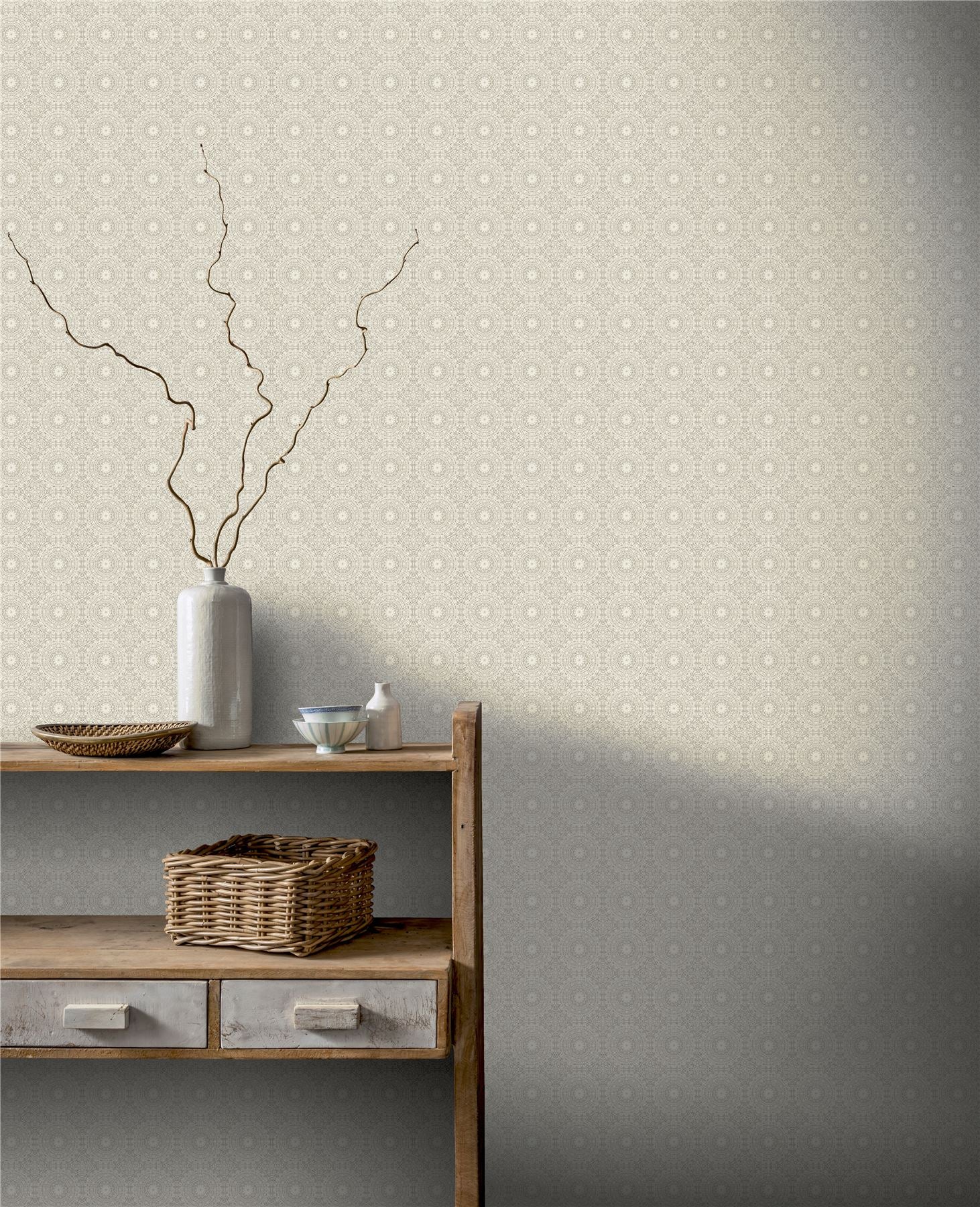 Symmetrical Chic Wallpaper