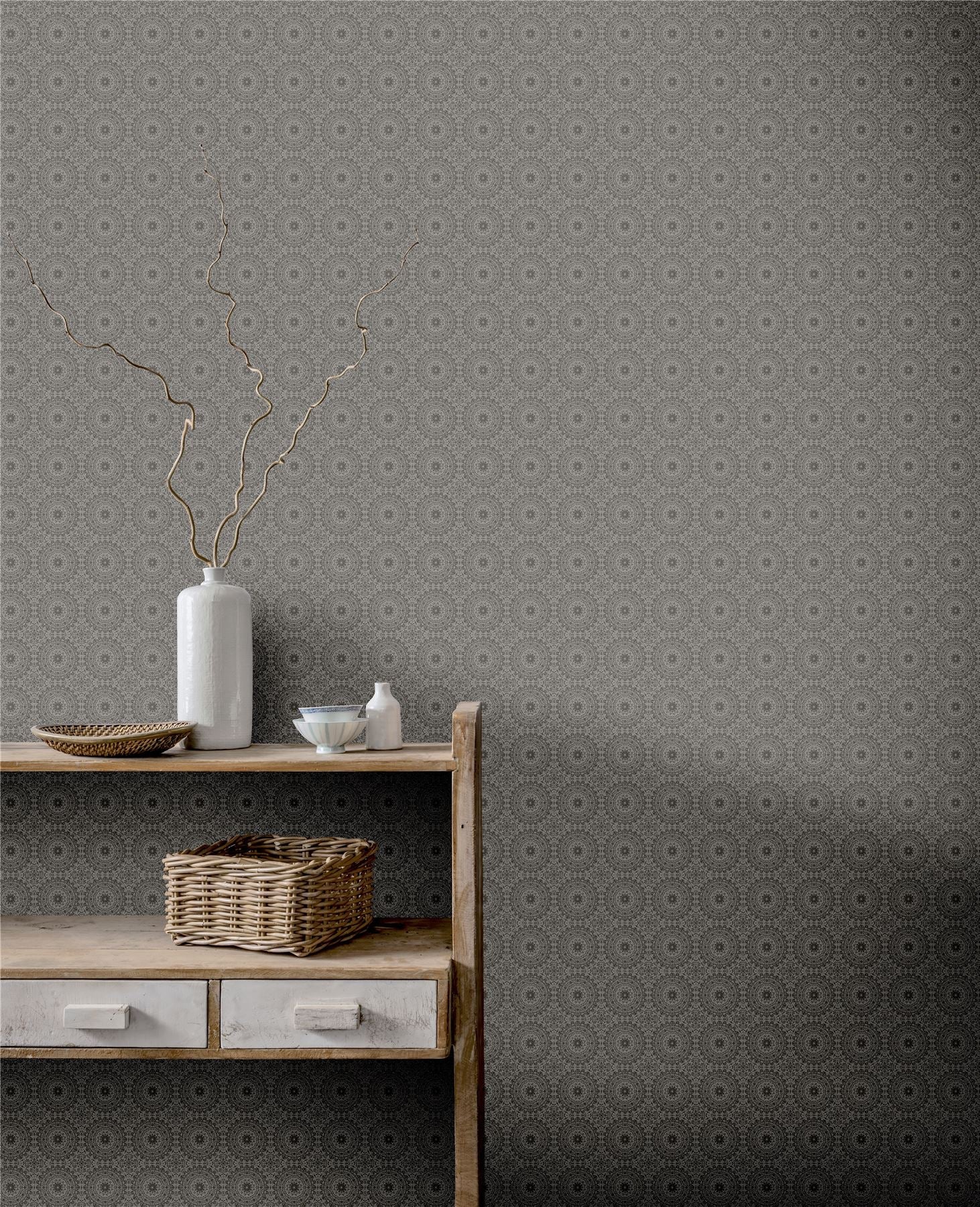Symmetrical Chic Wallpaper